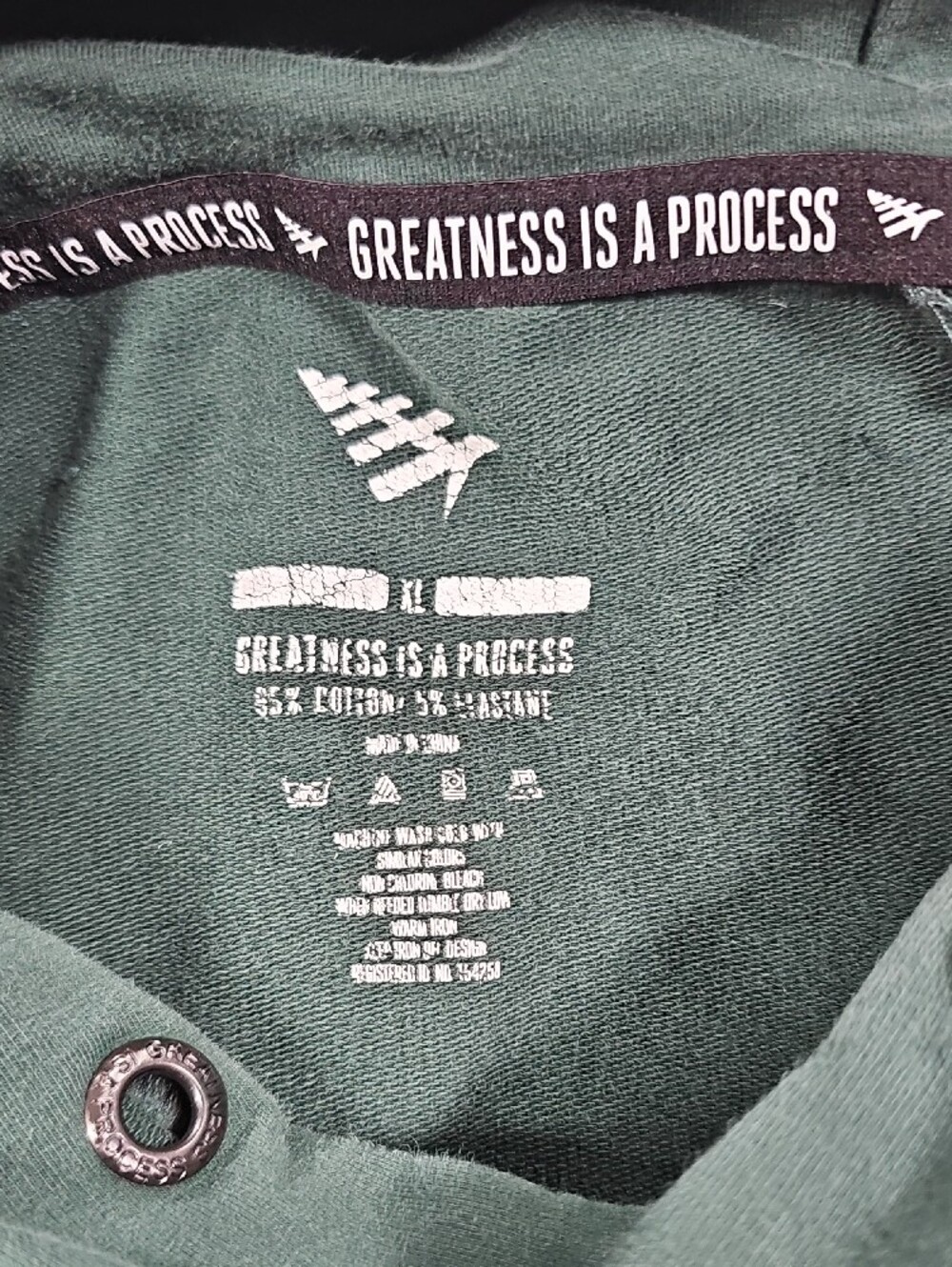 Greatness is a Process Green Men's Hoodie w/ Kangaroo Pocket Missing Drawstring - Picture 4 of 8